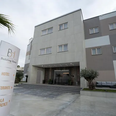 Building Hotel Teverola