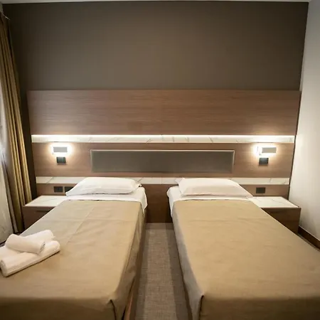 Building Hotel 4*