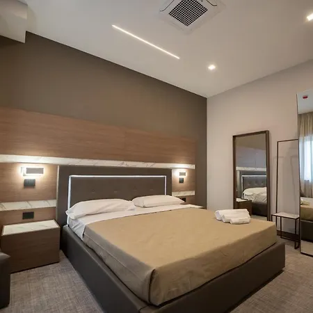 Building Hotel Teverola