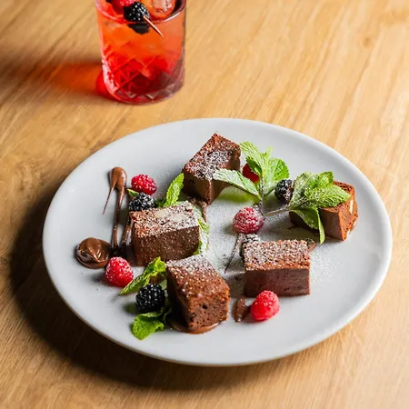 Building 4* Teverola