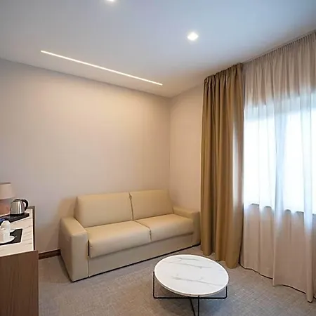 Building Hotel