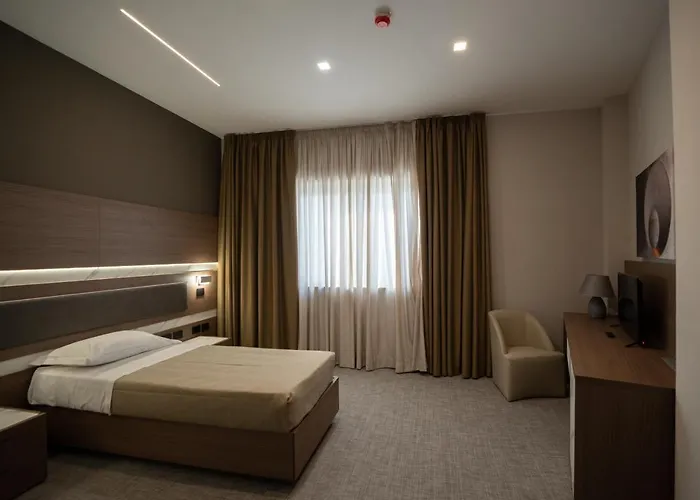 Building Hotel 4*